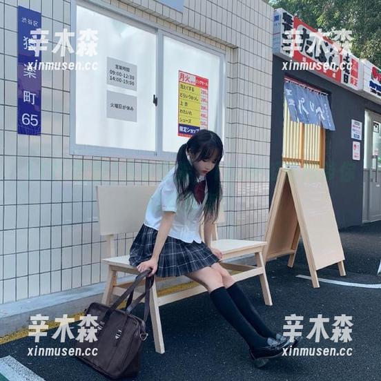 点击链接，17c吃瓜官网带你瓜见真章！