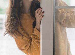 想知道他们都干了啥？快来登录51com，一手资讯全掌握！