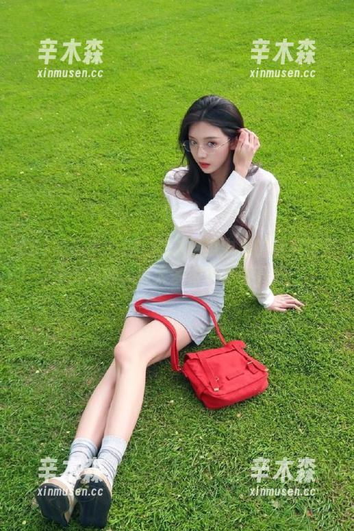 51吃瓜中心 原来51吃瓜中心的苹果版是个无底洞,瓜太多根本停不下来!