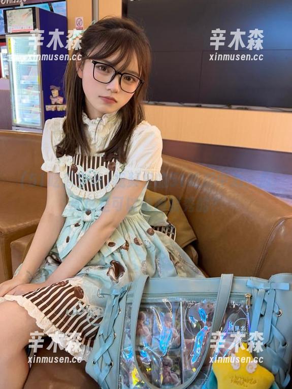 视频里的51吃瓜中心，瓜皮也是可以做服装秀的？