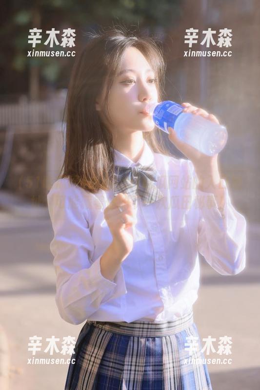 小心！51吃瓜网站的入口地址，可能藏着你的下一次瓜田秘事！