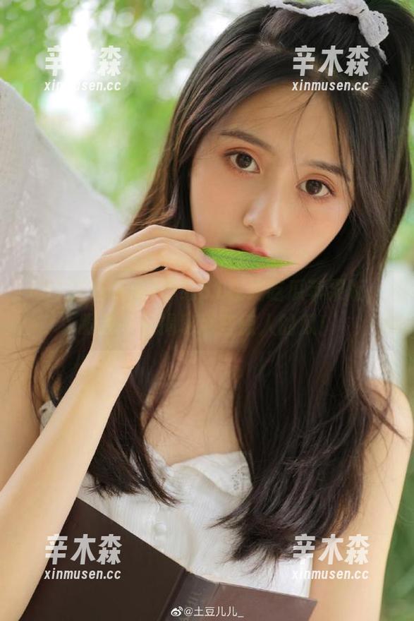 下载51在线吃瓜苹果版，跟我一起揭秘那些惊人的瓜！