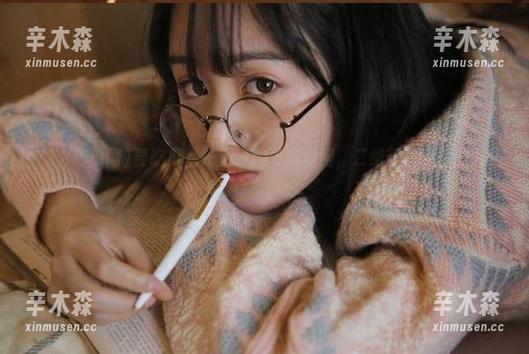 要吃瓜，先登录718吃瓜网，二维码就是你的入场券！