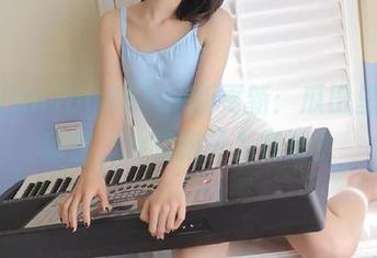 bg88fun新更新：瓜田里的小秘密，大猪蹄子为哪般？