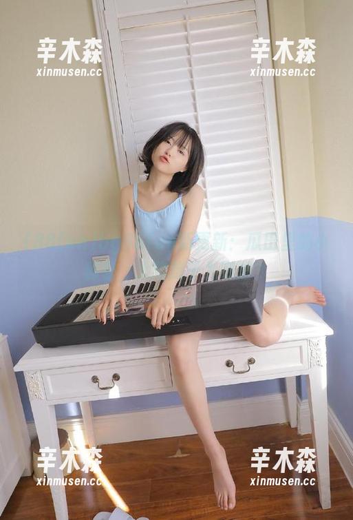 bg88fun新更新：瓜田里的小秘密，大猪蹄子为哪般？