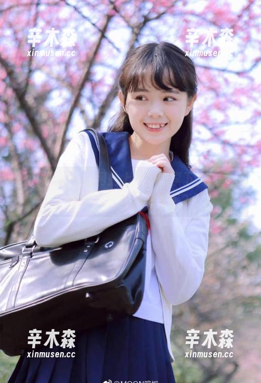 hlw 在hlw网站上,瓜田李下,谁又在绊倒自己的八卦脚呢?