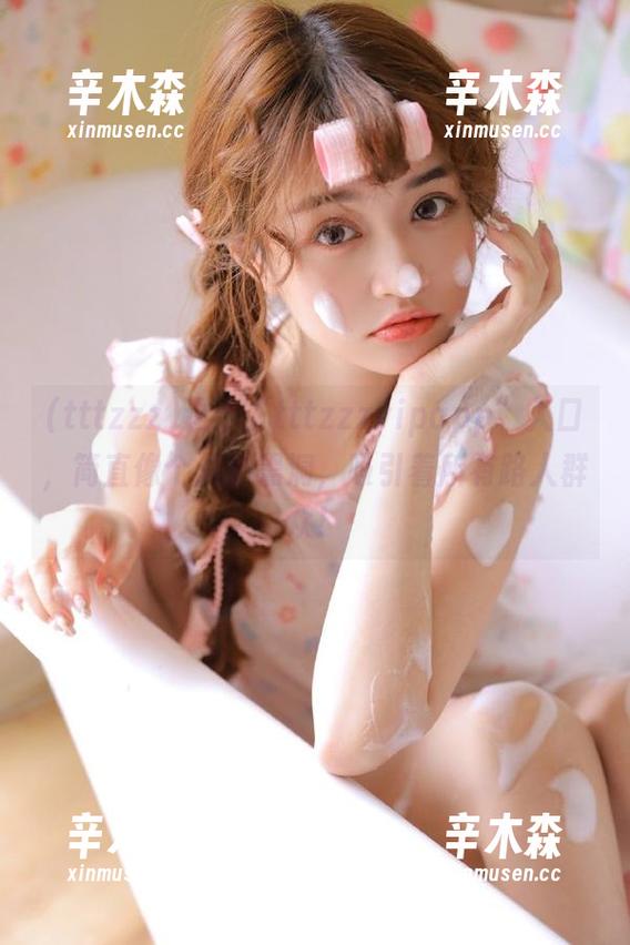 这个“tttzzzvipapp”入口，简直像个八卦黑洞，吸引着所有路人群众！