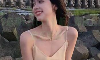 启动zztt11导航，跟随我的脚步快乐吃瓜！