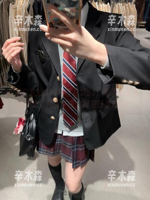 今日吃瓜51：军训热舞集体出道，网页一夜之间变狂欢殿堂！