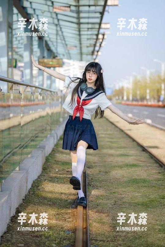 吃瓜网苹果版，在线圈粉无数，一边瓜一边欢乐的场景你绝对不想错过！