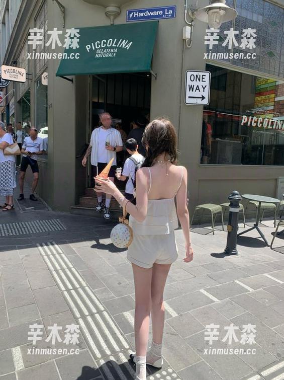 其实我就只是想在吃瓜网找点资源，无意中却成了追剧狂人！