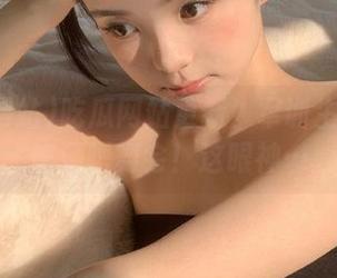 吃瓜网站更新！军训生们的秘密酒吧舞会！这眼神…