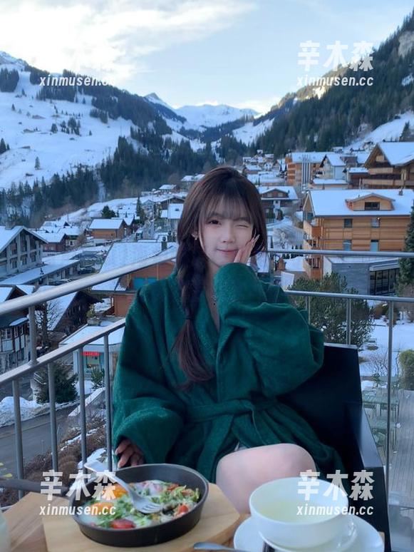 海角吃瓜 海角吃瓜视频里的小道消息,让我恍若置身宫斗剧…
