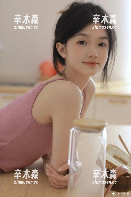 海角吃瓜 登录海角吃瓜,成为吃瓜先锋,瓜情万种等你探!