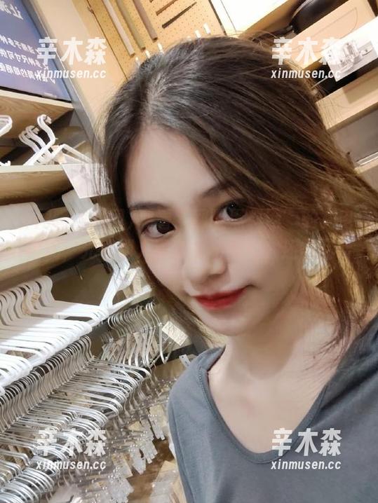 网曝黑料网 观看“网曝黑料网”的充电模式,光看别人黑都是不够的,还需互动!