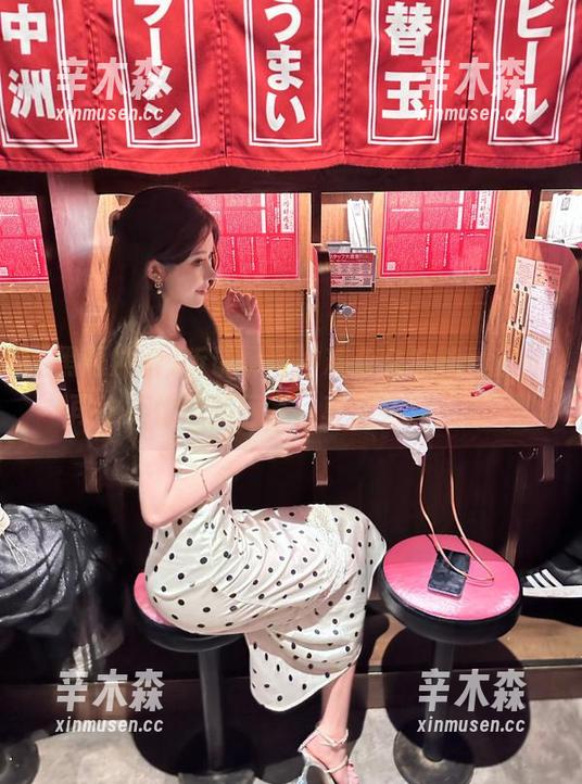 听说黑哥冲料永久充能，从此再也不怕迷路回家，真的有点感动…