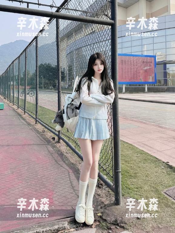 黑料不打烊zztt87：来，摸摸我的免费瓜，绝对让你涨姿势！