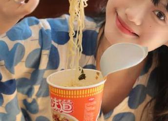 白月光太耀眼，黑料社发来“永不迷路”的最新指引！