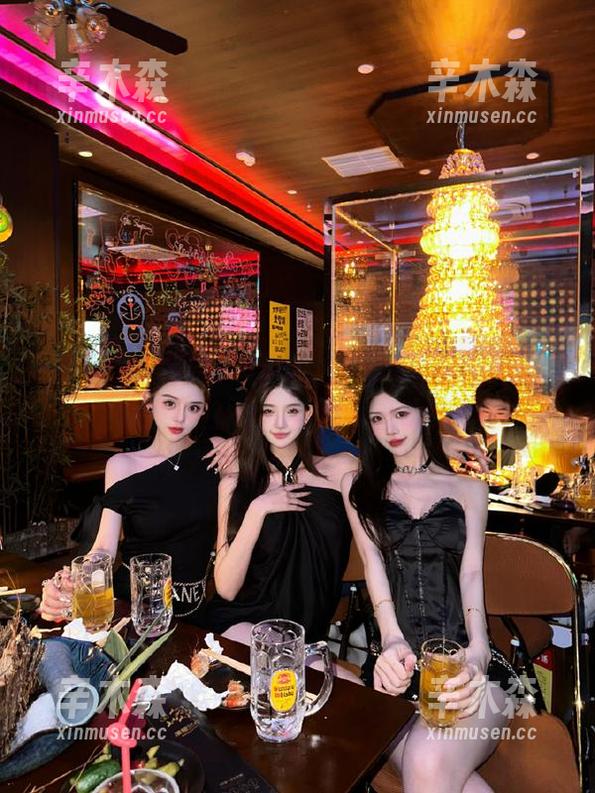黑料社app，真是个永不迷路的‘隐藏电台’，全网瓜都听得到！