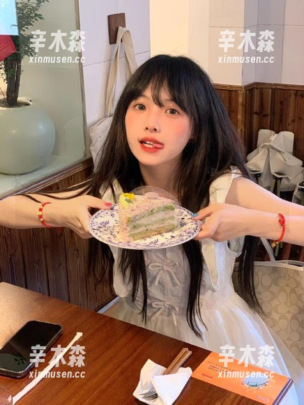 黑料社 黑料社app上线!哪条线路能送我直达娱乐圈的秘密?