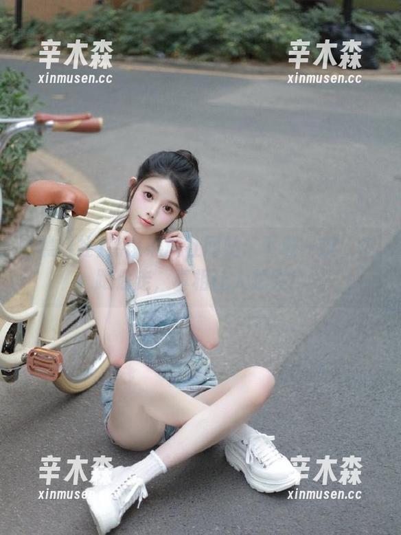 热议黑料社网站：下载一键，瓜跟你走，真相让人想哭！